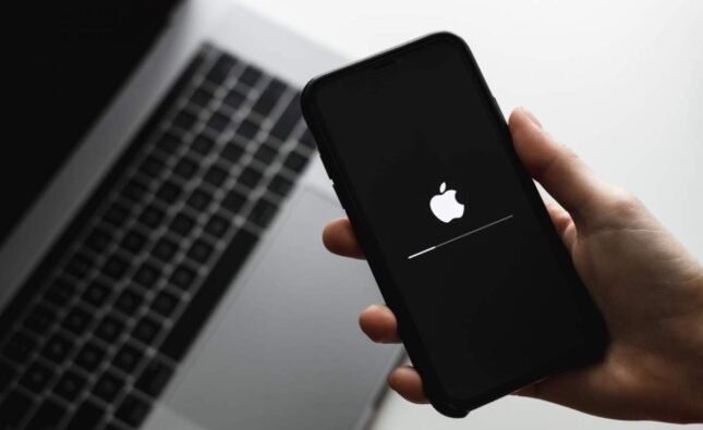iPhone iOS 15.3 released: Why you should upgrade ASAP￼
